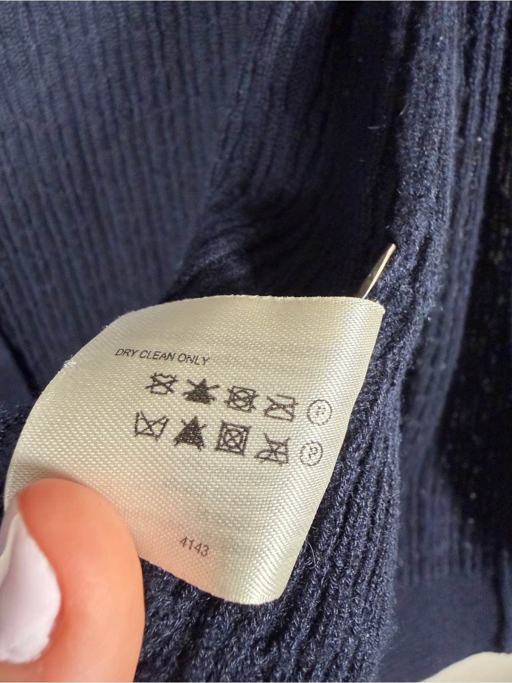 Brooks Brothers Navy Silk Cashmere Blend Cable Knit Button-Front Preppy Cardigan - Picture 6 of 8